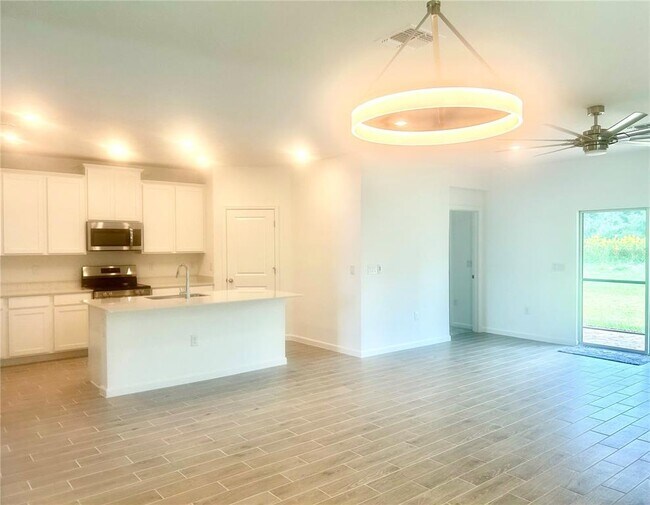 Building Photo - 4523 NW 14th Lp