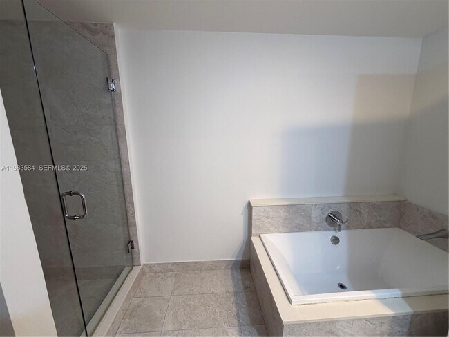 Building Photo - 488 NE 18th St