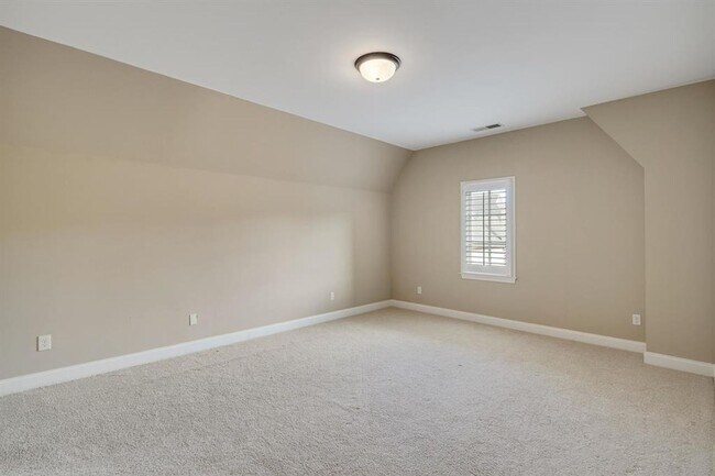 Building Photo - 6597 Heronswood Cove