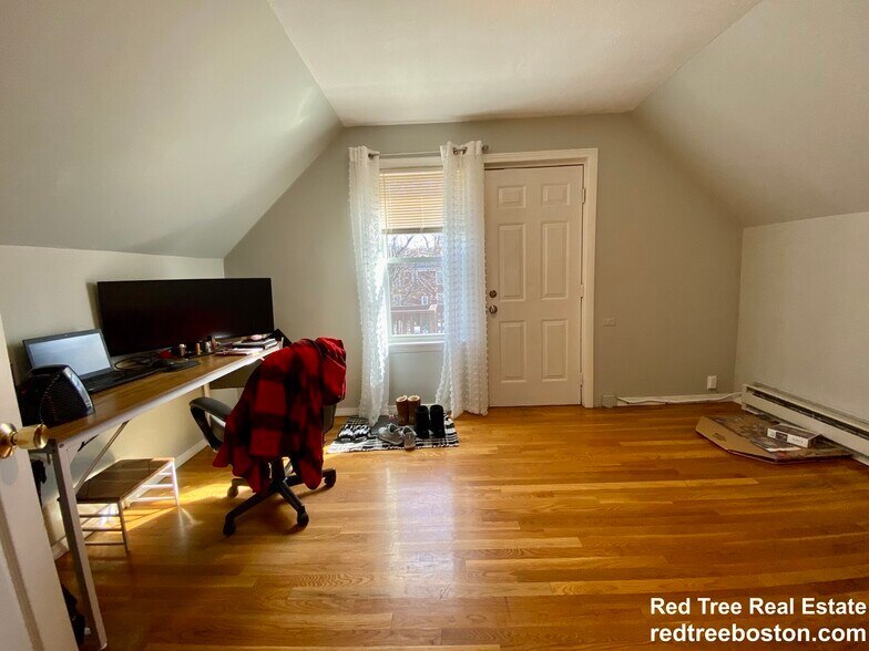 Building Photo - 3140 Washington St