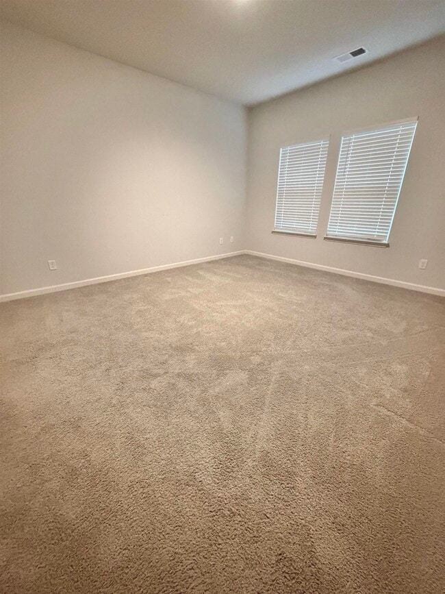 Building Photo - 50 Arrowwood Trl