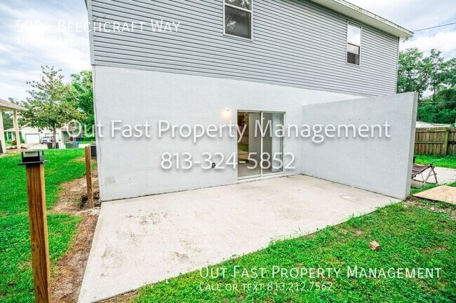 Building Photo - 5004 Beechcraft Way