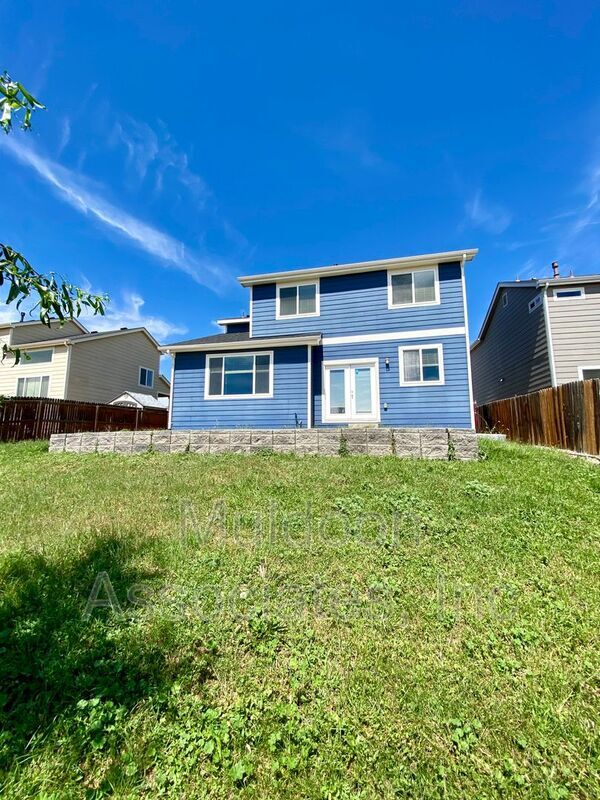 Building Photo - 7605 Dobbs Dr