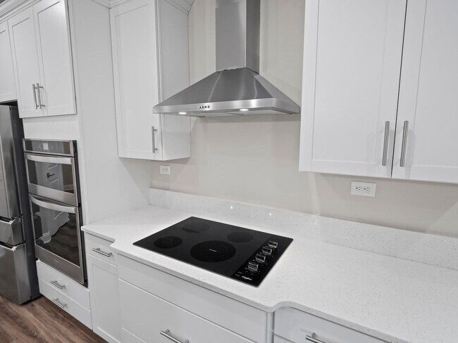 Building Photo - 4 bedroom, 3 bath home in Grand Landings G...