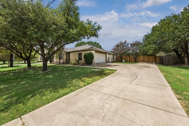 Building Photo - 500 Millington Ln
