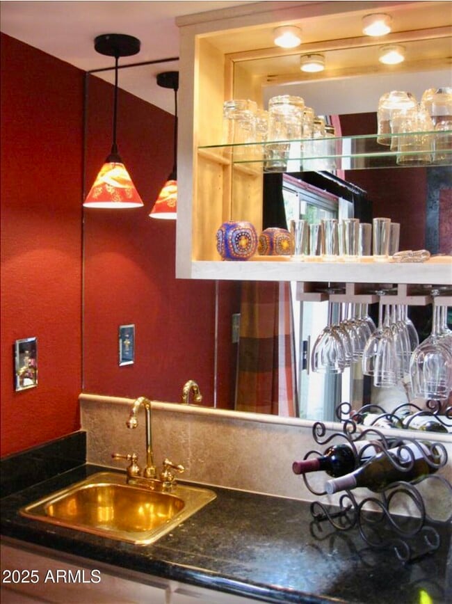 Building Photo - 2644 W Desert Cove Ave