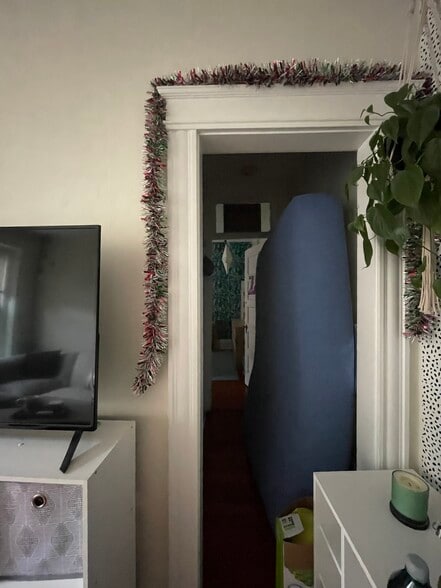 Building Photo - 208 Winthrop Rd