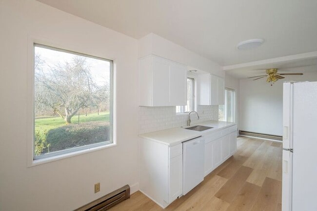 Building Photo - 2545 NW 111th Ave