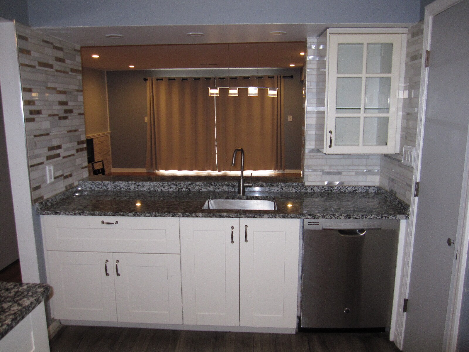 Building Photo - 2008 Windsor Dr