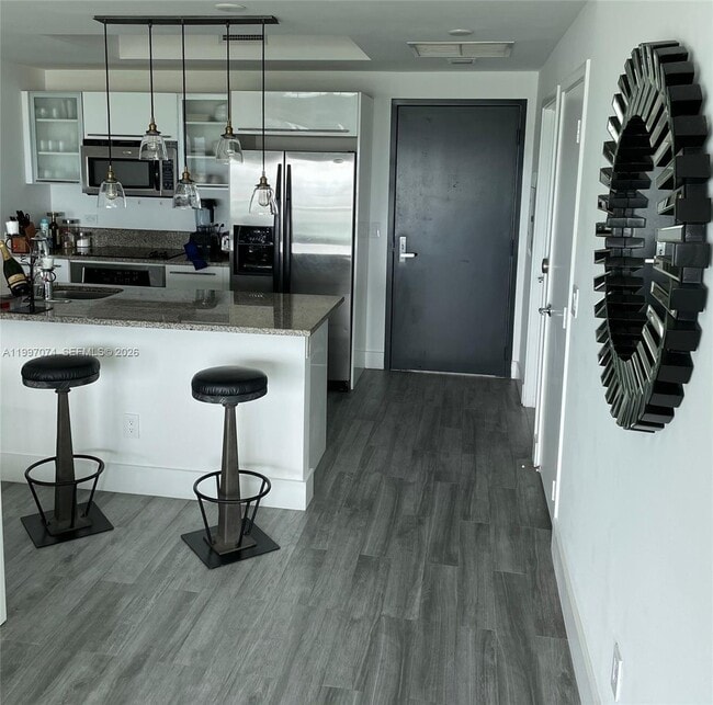 Building Photo - 888 Biscayne Blvd