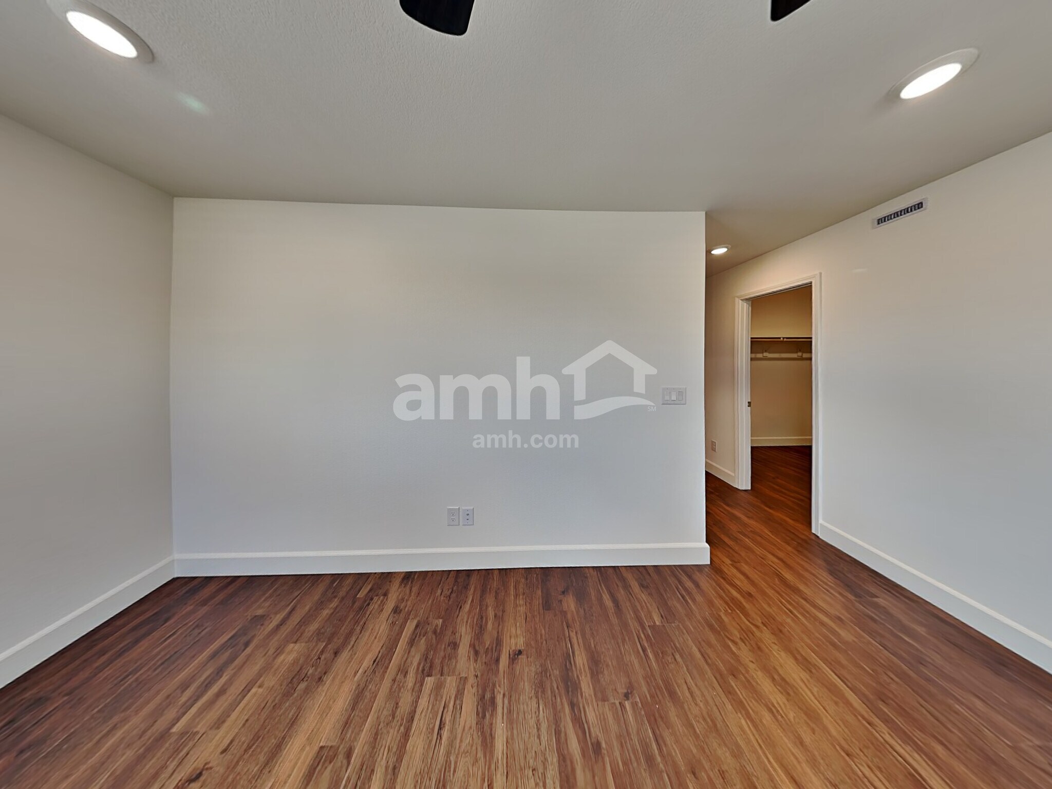 Building Photo - 10436 Bee Balm St
