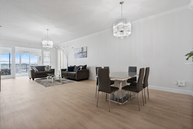 Building Photo - 34 Harbour Isle Dr W