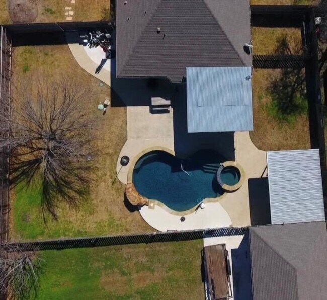 Building Photo - 208 S Buffalo Pass