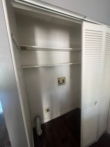 Building Photo - 1599 S Ivory Cir