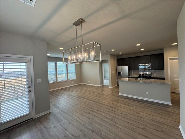 Building Photo - 5331 Bruno St