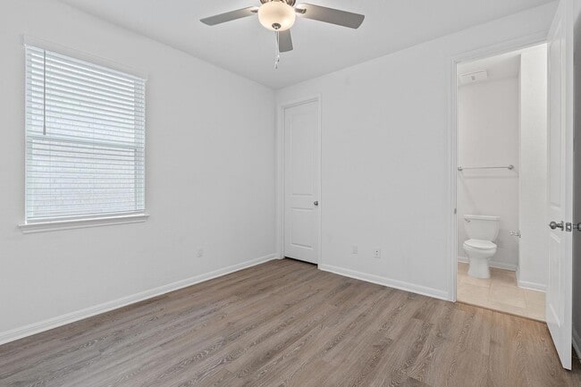 Building Photo - 529 Leeward Pass