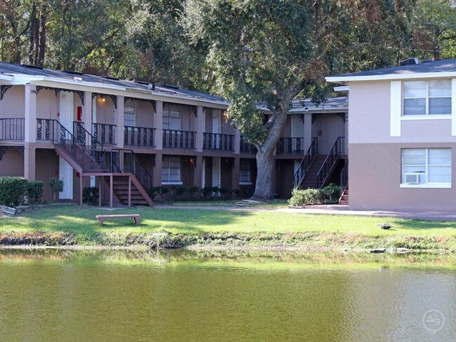Building Photo - 7823 Hare Ave