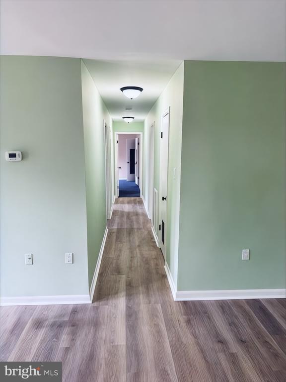 Building Photo - 15712 Dorset Rd