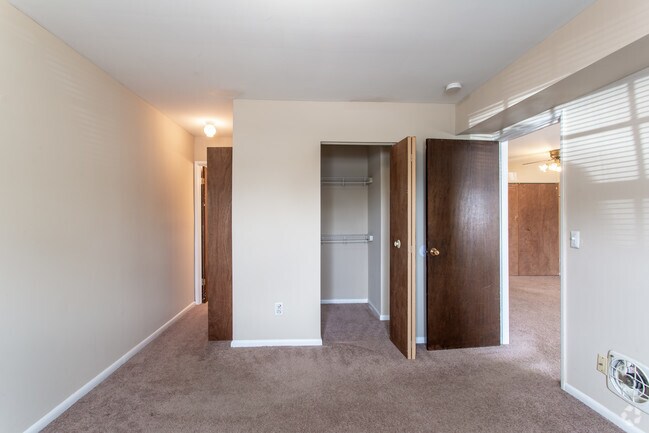 1BR, 1BA - 624 SF - Heritage Apartments