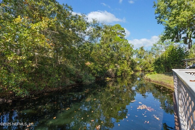 Building Photo - 9960 Moorings Dr