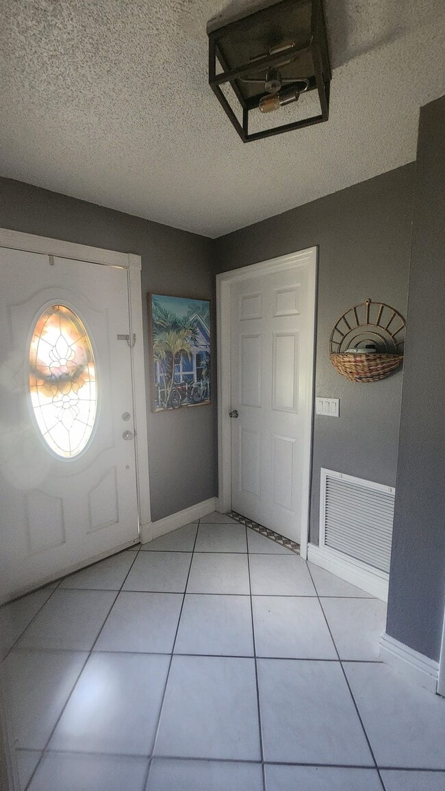 Building Photo - 2905 Autumnwood Trail