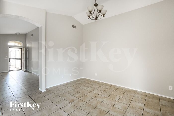 Building Photo - 7623 W Nicolet Ave
