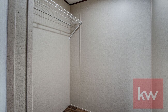 Building Photo - Chestnut St 119/Whispering Hills MHP