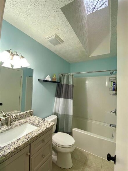 Building Photo - 1095 Mountain Springs Dr