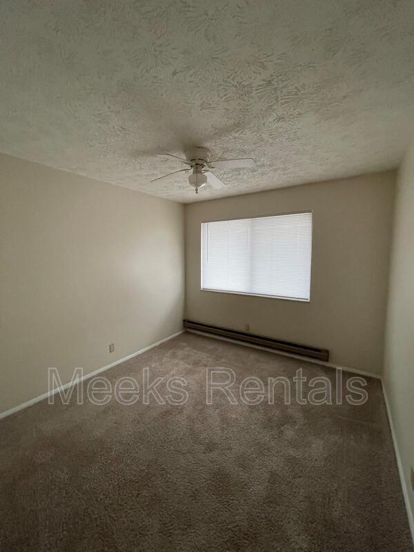 Building Photo - 1739 6th Ave