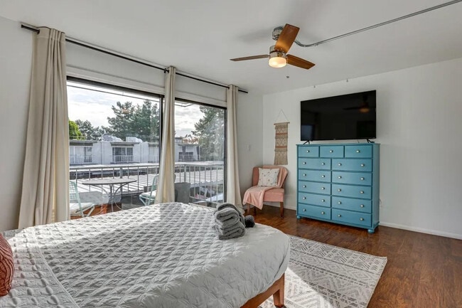 Building Photo - 7720 E Heatherbrae Ave