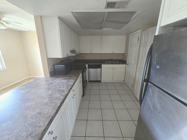 Building Photo - Orlando - 2 Bedroom, 2 Bathroom – $1,545.00