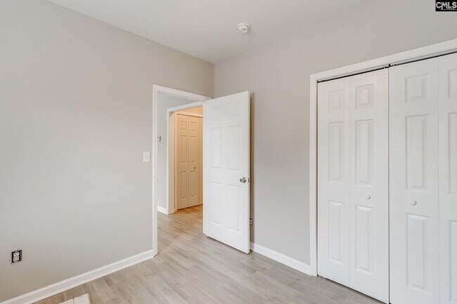 Building Photo - 6536 Shakespeare Rd