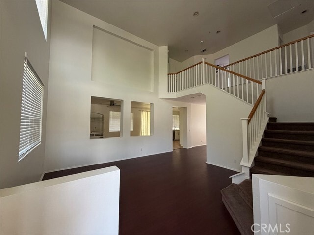 Building Photo - 5569 Hunt Club Dr