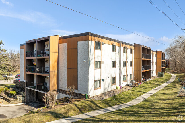 Building Photo - Windham Hills