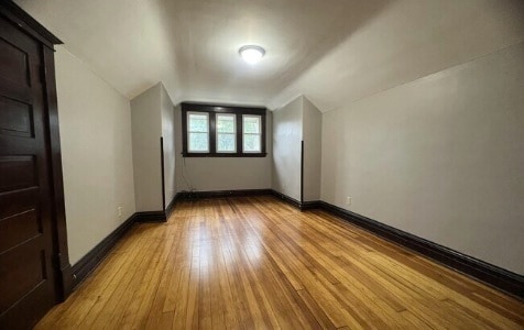 Building Photo - 1720 Avoca St