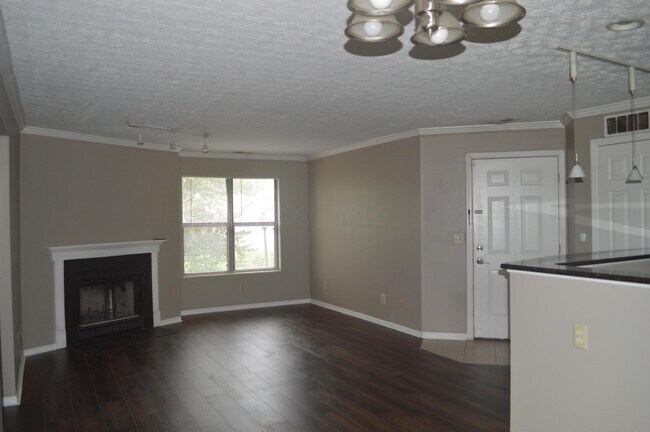 Building Photo - 2744 Greystone Dr