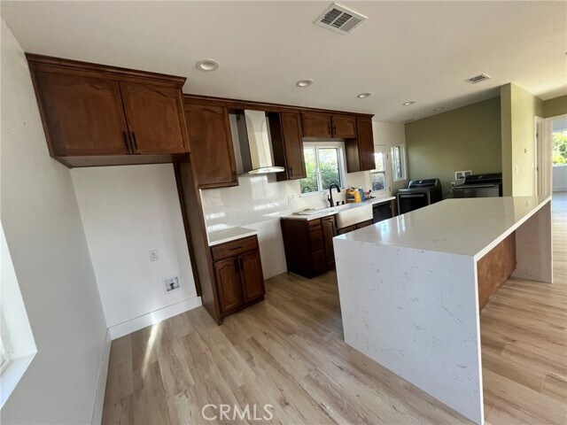 Building Photo - 4909 Aldama St