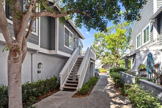 Building Photo - Prime Irvine Living: Bright End Unit Steps from Pool & Parks