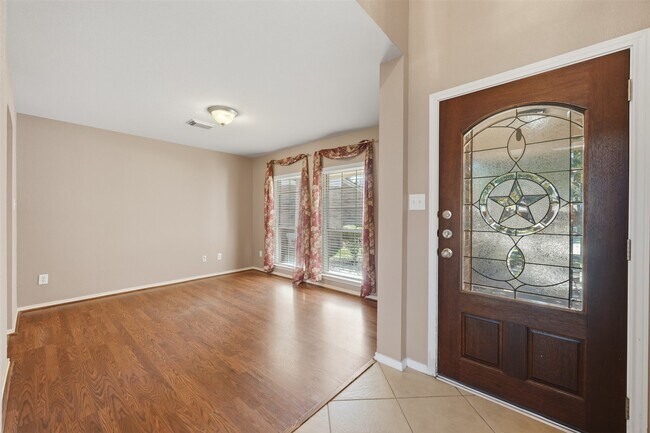 Building Photo - 26038 Palmdale Estate Dr