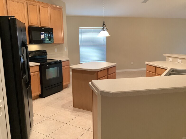 Building Photo - 1509 Austin Ln