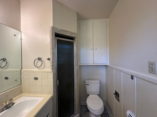 Building Photo - Beautiful 3 Bed 2 Bath in the Heart of Tyler!