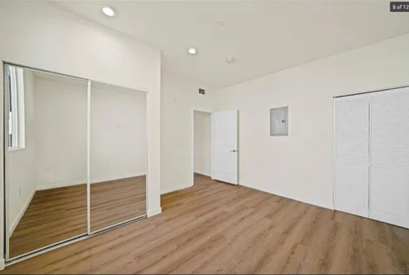 Building Photo - 8827 Van Nuys Blvd