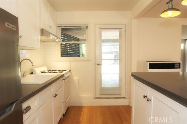 Building Photo - 244 Spencer St