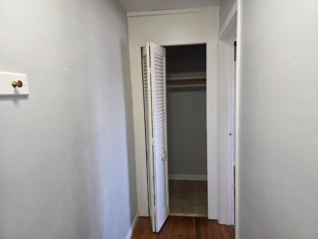 Building Photo - 22006 N Chrysler Dr