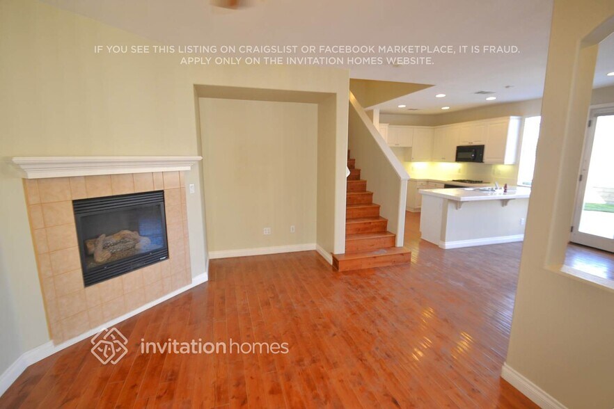 Building Photo - 9167 S Cullen Wy
