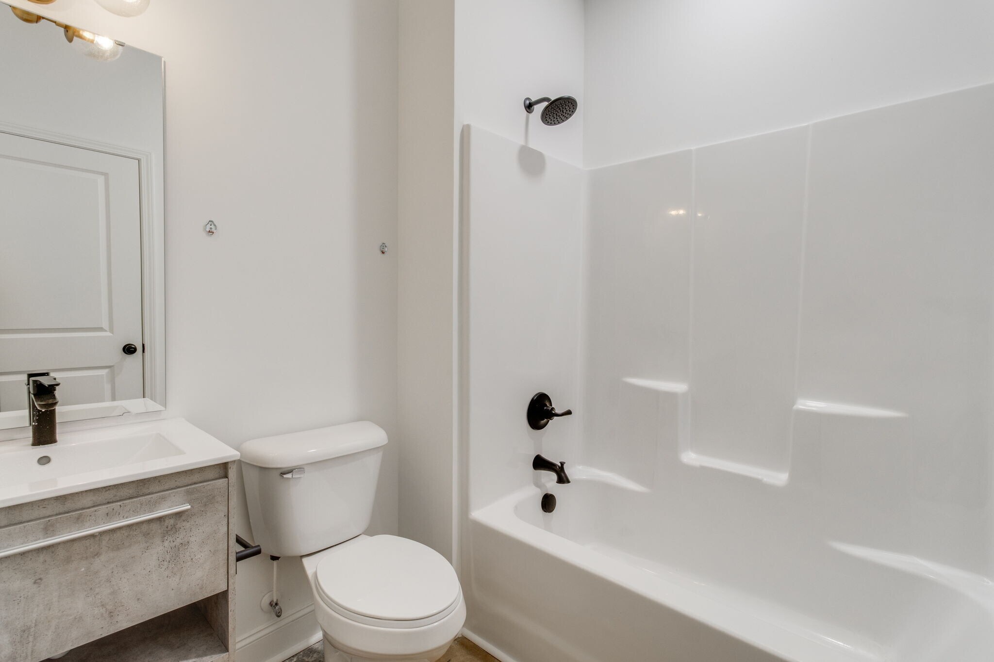 Building Photo - 133 Harden St