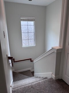 Building Photo - 2210 Mid Ln