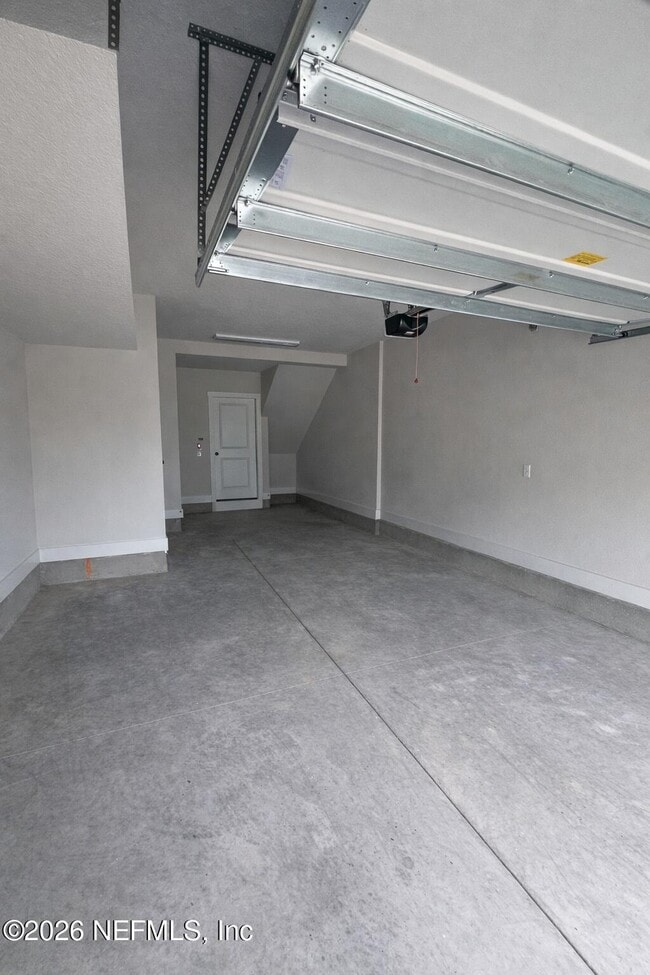 Building Photo - 11102 Quantum Ct