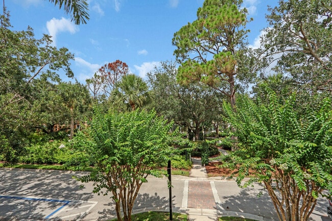 Building Photo - 3183 E Community Dr