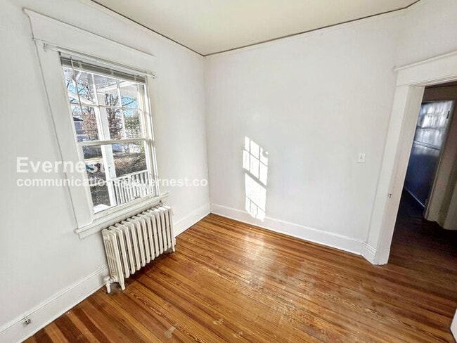 Building Photo - 3114 Barton Ave